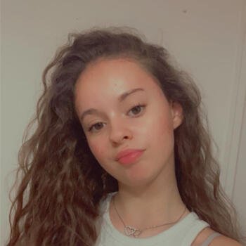 Babysitter in La Couronne: Louna