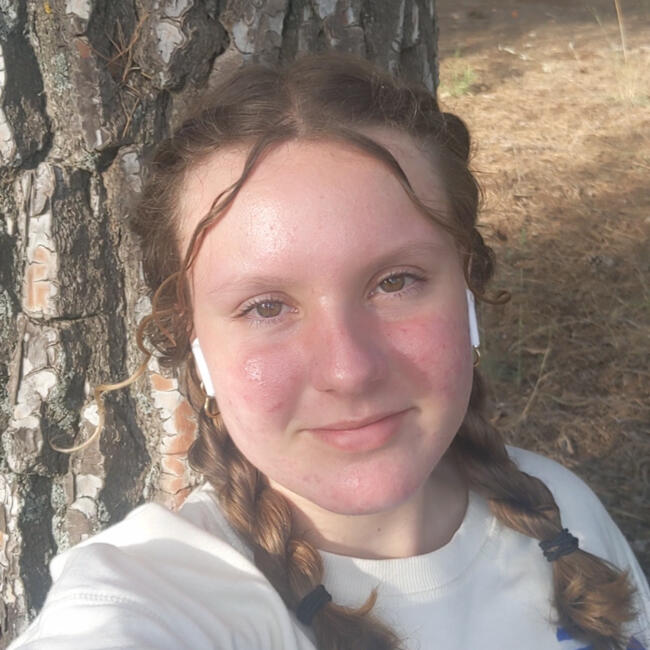 Babysitter in Granada: Yara