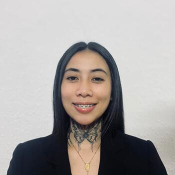 Babysitter Barcelona: Christine Astrologio