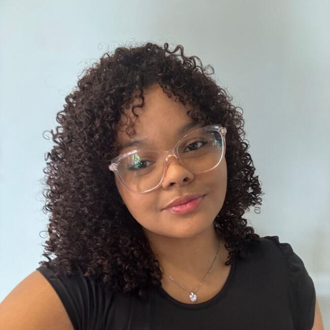 Babysitter in Cuiabá: Luana