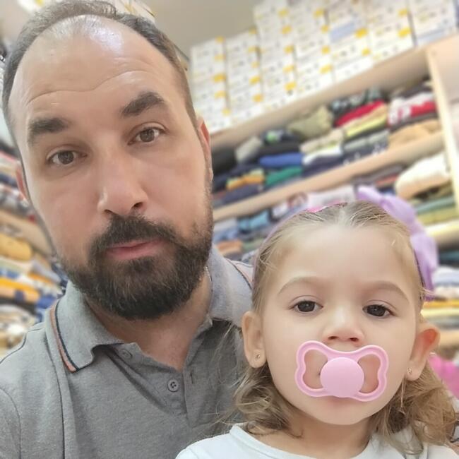 Babysitting job in Jacareí: Helton