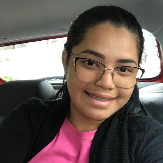 Babysitter in Timbó: Adriely