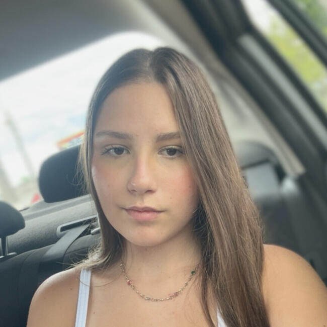 Babysitter in Pescaria Brava: Stefany