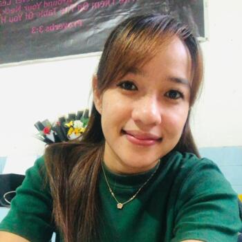 Babysitter in Kupang: Virginia