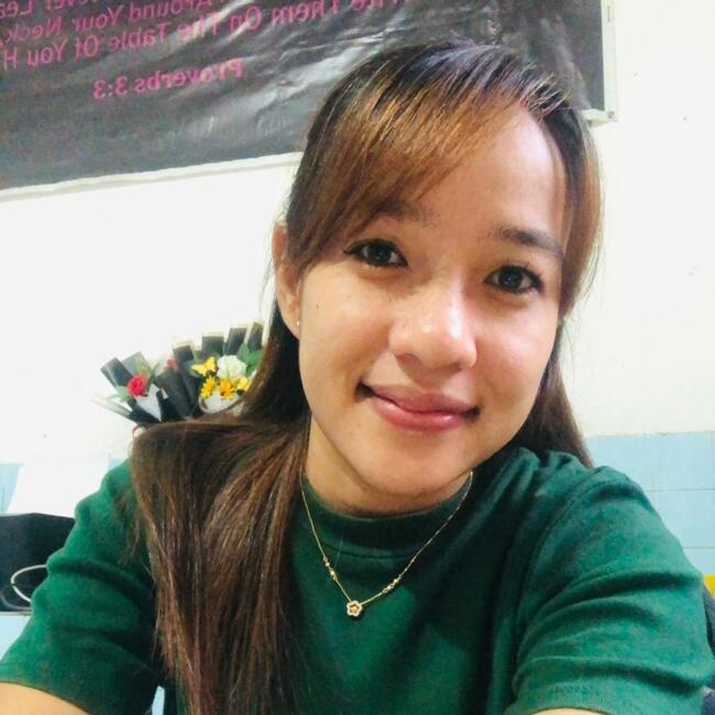 Babysitter di Kota Kupang: Virginia