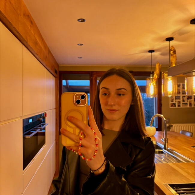 Babysitter in Lüttich: Charlotte