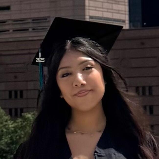 Babysitter in Houston: Maya