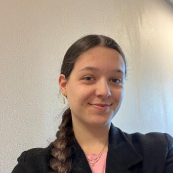 Babysitter in Pontivy: Maëlys