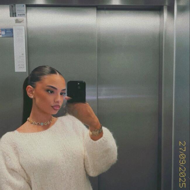 Nanny in Fontaines-sur-Saône: Iara