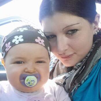 Job de garde d'enfants à Saint-Gilles-du-Mené: job de garde d'enfants Alexina