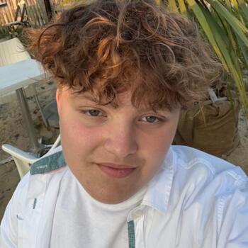 Babysitter in Bréhal: Raphael