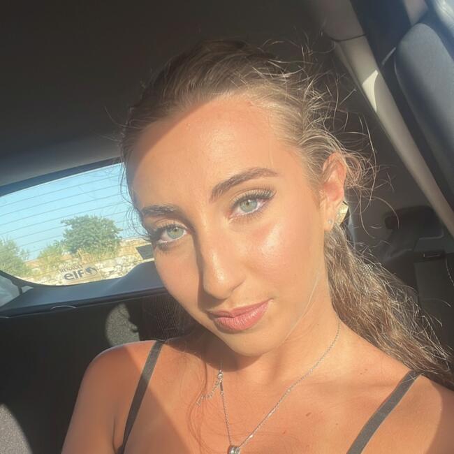 Babysitter a Ragusa: Clara