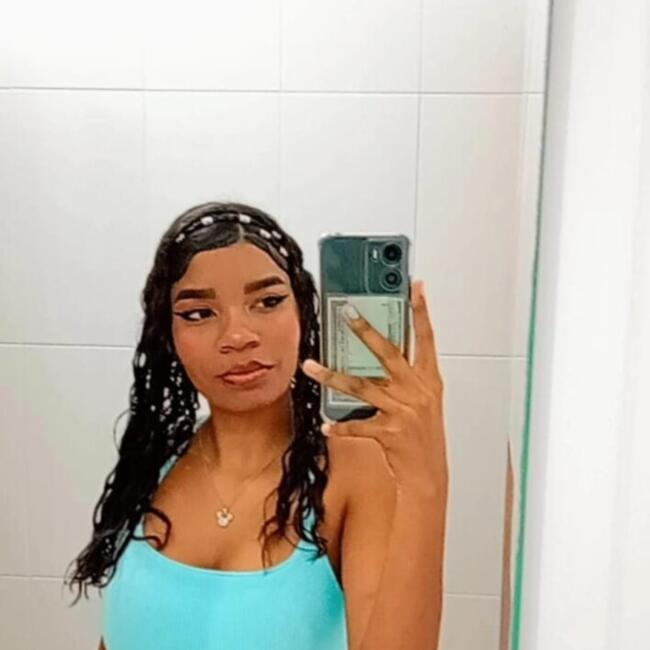 Babysitter in São Paulo: Debora