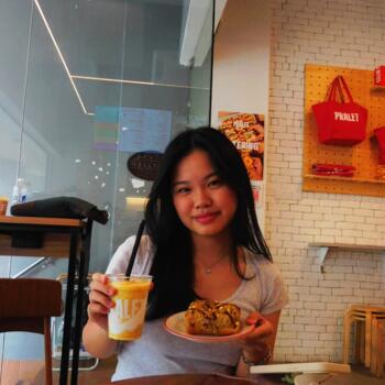位于Singapore Island的临时保姆: Abby