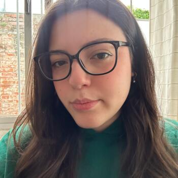 Babysitter in Montevideo: Mia Acosta