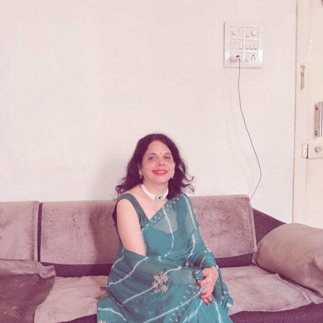 Kalyān में बेबीसिटर: Sandhya
