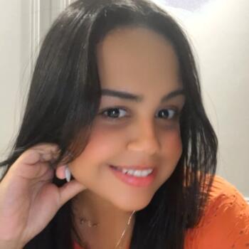 Babysitter Aracaju: Fabiana