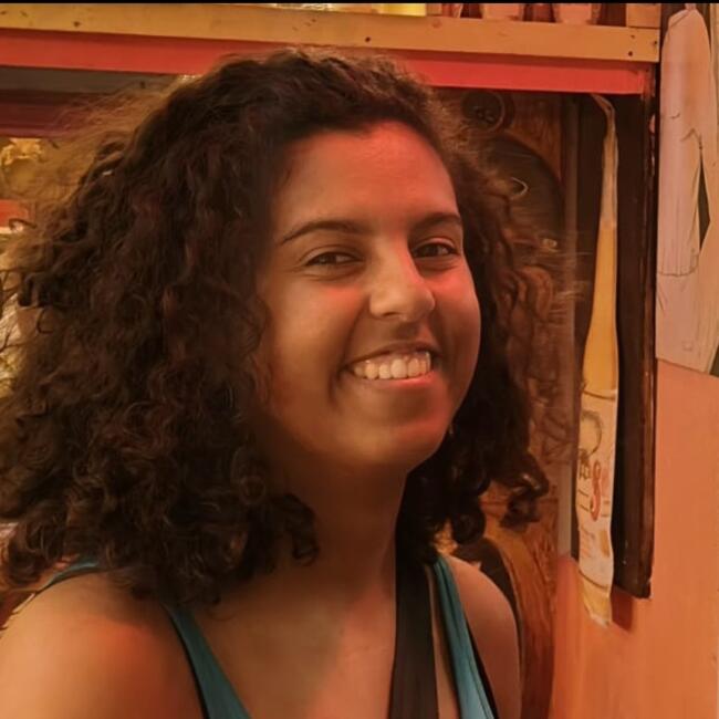 Babysitter in Paris: Thaïs