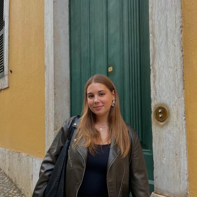 Babysitter in Santo Varão: Raquel