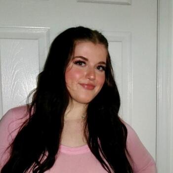 Babysitter in Nepean: Molly