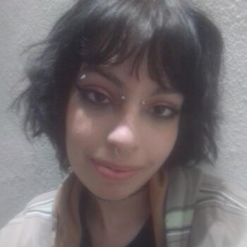 Babysitter in San Juan Bautista: Valentina