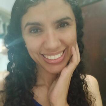 Babysitter São José dos Campos: Lucia hi