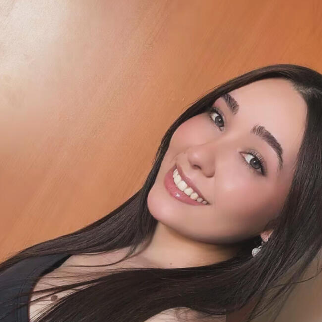 Babysitter in Uberlândia: Giovana