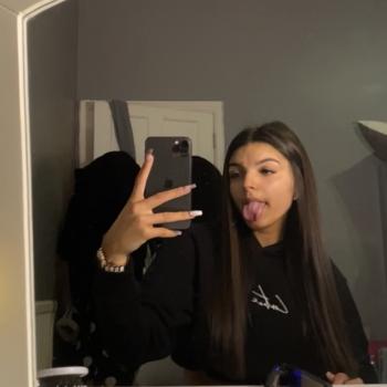 Babysitter in Preston: Amani
