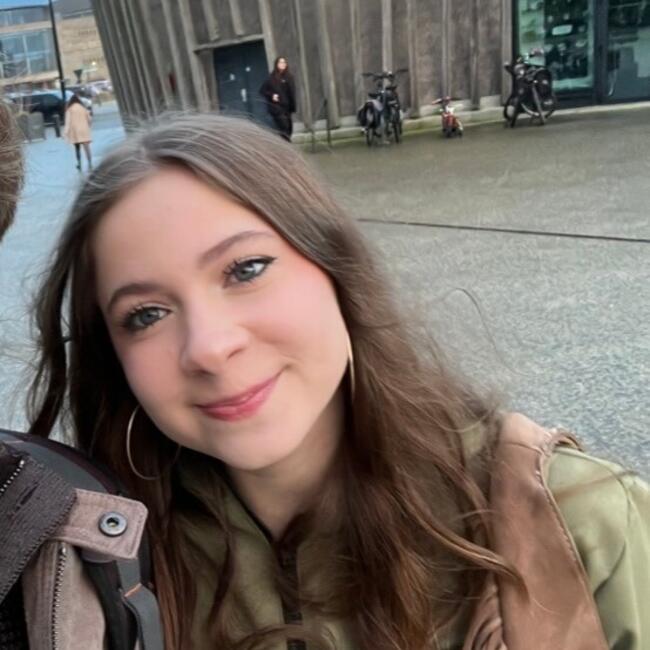 Babysitter in Trébédan: Mathilde