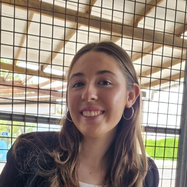Nanny in Sagunto: Laura
