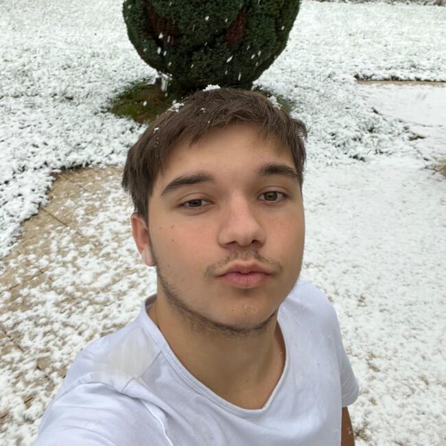 Babysitter in Vernon: Lukhloe