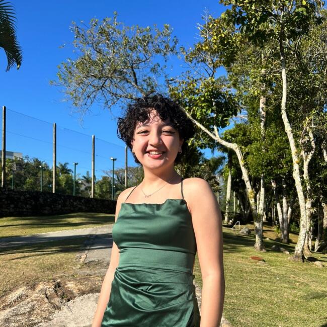 Babá em Blumenau: Rayane Eduarda