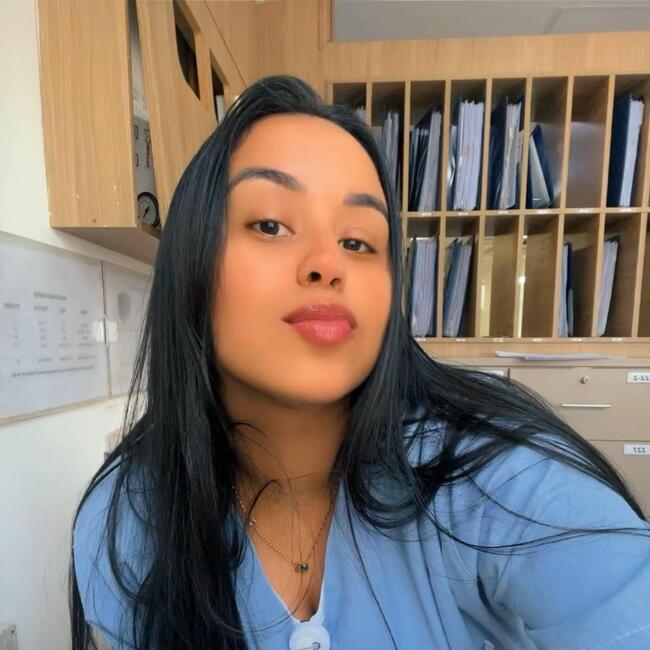 Babysitter in Queimados: Tatiane