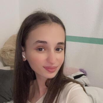 Babysitter in Grenoble: Maëlys