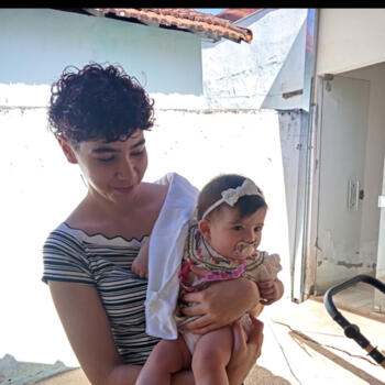 Babysitter São José do Rio Preto: Bianca