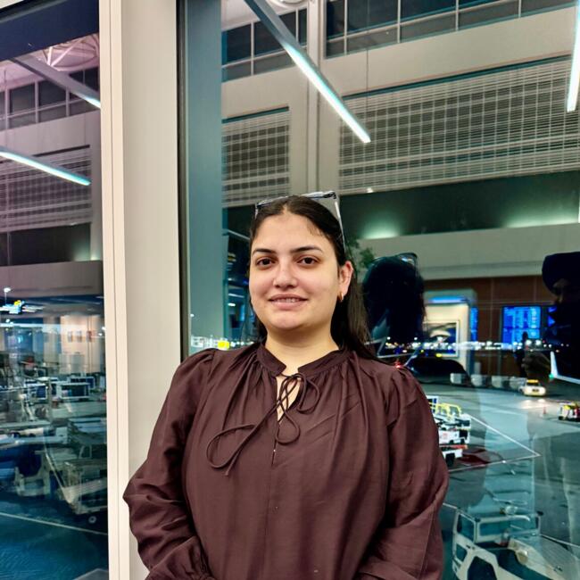 Babysitter in Montreal: Harsimran