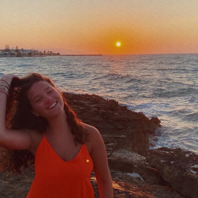 Babysitter in Fourquevaux: Ines