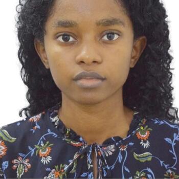 Babysitter em Coimbra: Luisa neto