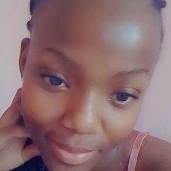 Babysitter Pretoria: Lebogang