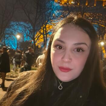 Babysitter in L'Haÿ-les-Roses: Amel