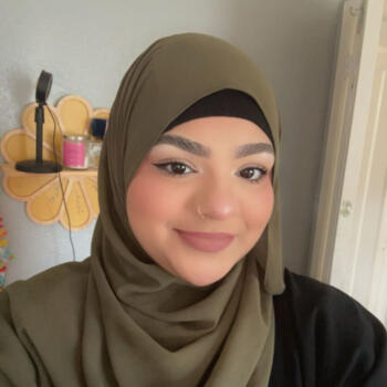 Babysitter in South San Francisco: Fariba