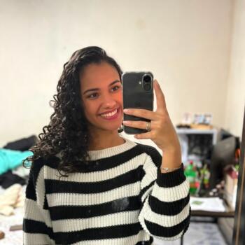 Babysitter Osasco: Lauanny Nayara
