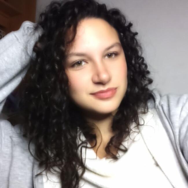 Babysitter in Lisbon: Bruna