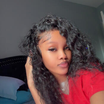 Babysitter in Borough of Queens: Lincolnia