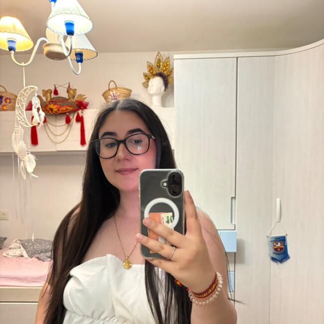 Nanny in Fuente el Fresno: Adriana
