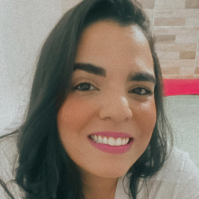 Babá em Ilhabela: Sabrinne