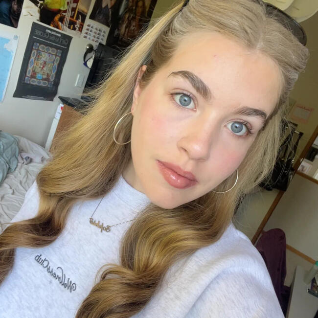 Babysitter in Wellington: Sophie