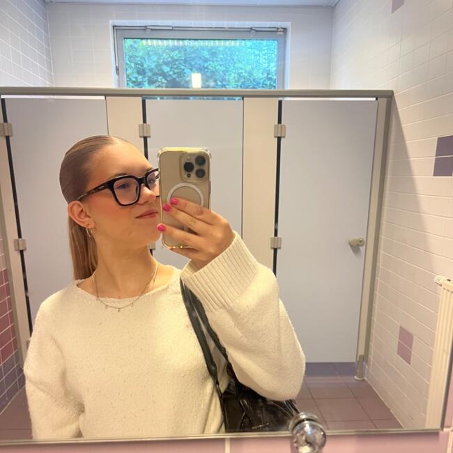 Babysitter in Braine-le-Comte: Leah