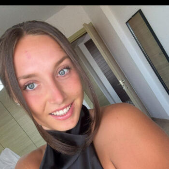 Babysitter in Ljubljana: Hana