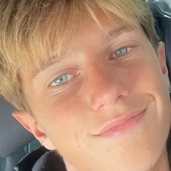 Babysitter in Saint-Nazaire: Olivier